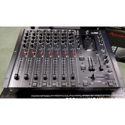 BEHRINGER DX2000/USB MIXER...