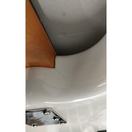 MARCUS MILLER Z7-5 ANTIQUE WHITE