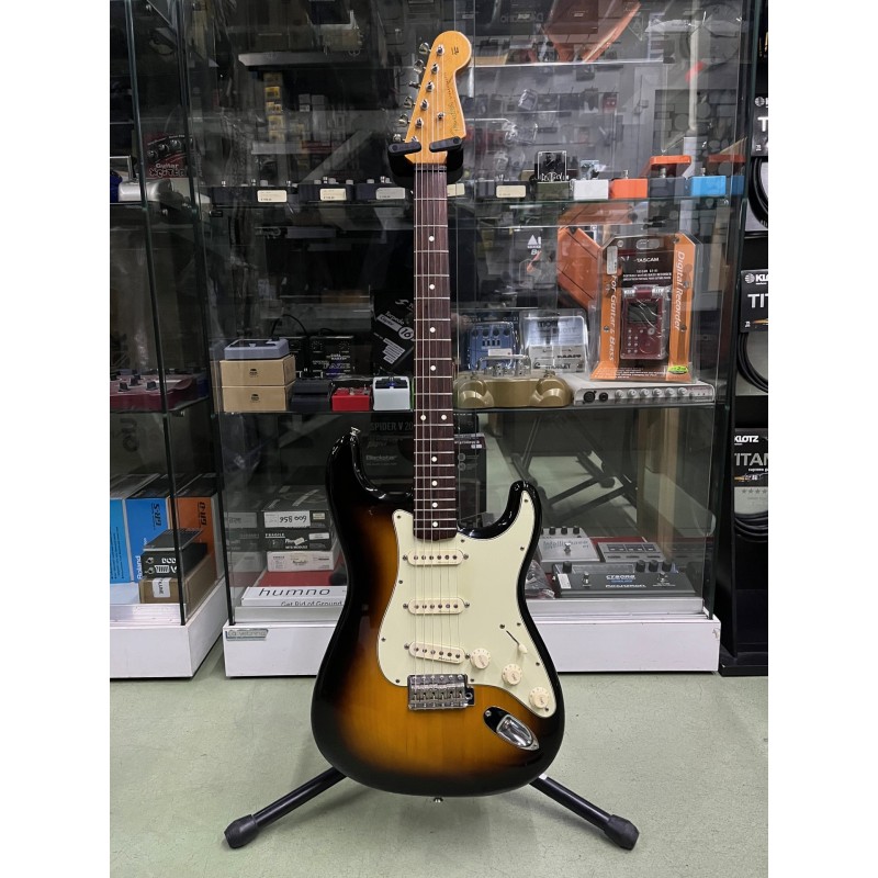 FENDER CLASSIC 60 STRATOCASTER SUNBURST