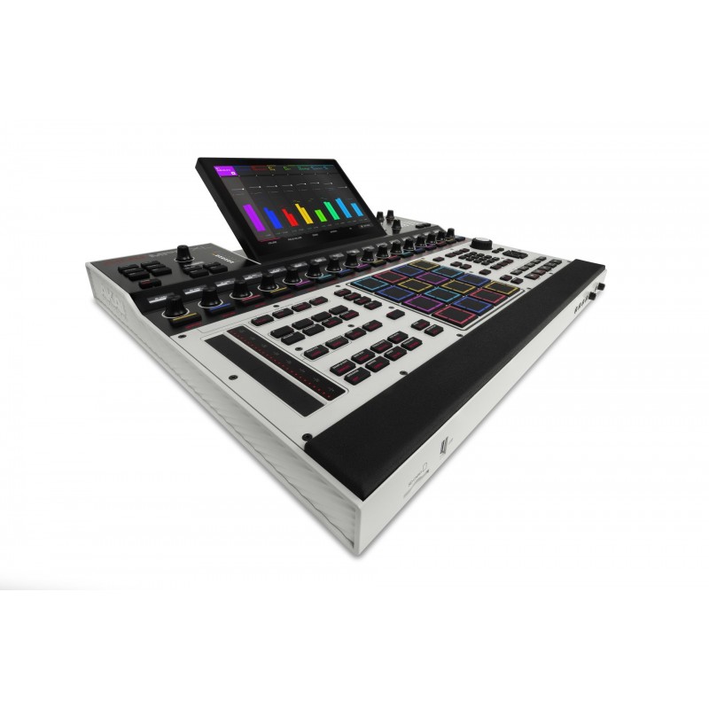 Akai Professional MPC XL