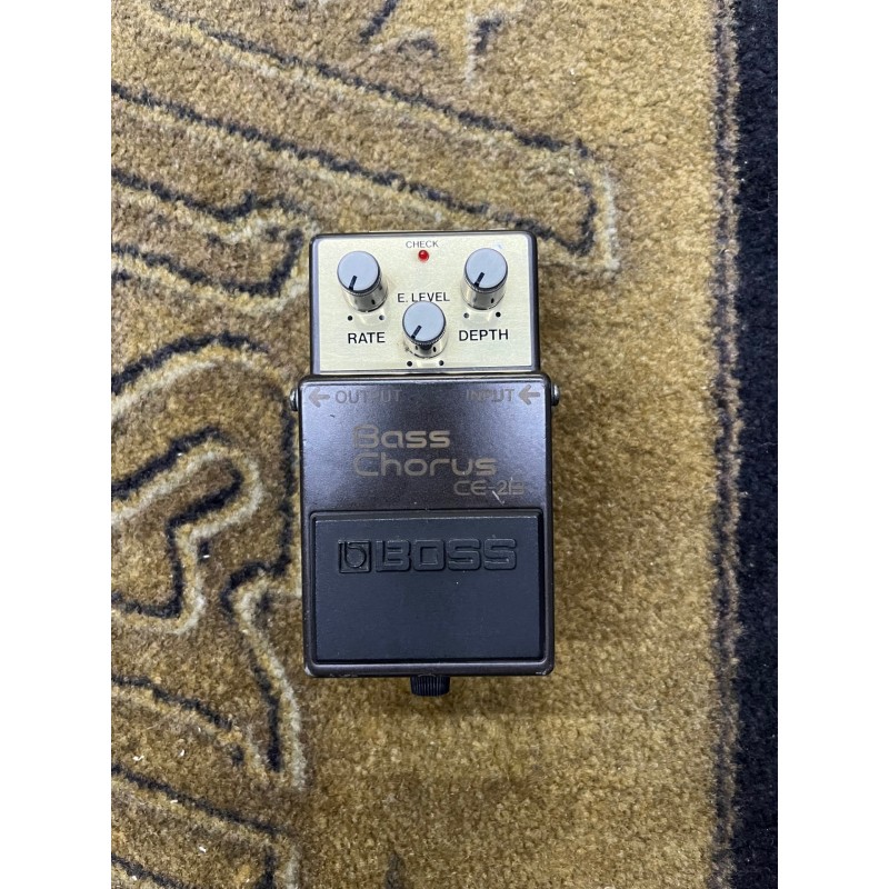 BOSS CE-2B