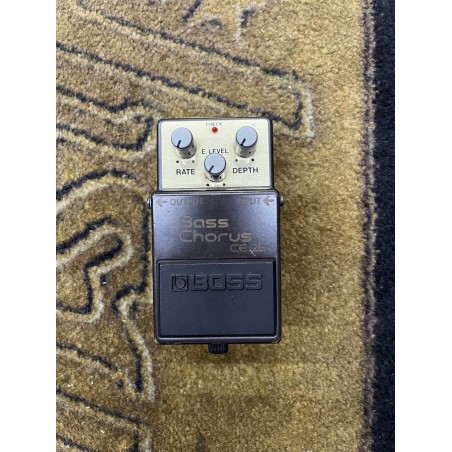 BOSS CE-2B BASS CHORUS "GREEN LABEL"