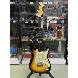FENDER CUSTOM SHOP '60 STRATOCASTER LIMITED EDITION SUNBURST