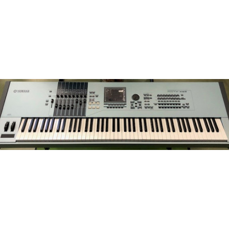 YAMAHA MOTIF XS8 WORKSTATION 88 NOTE