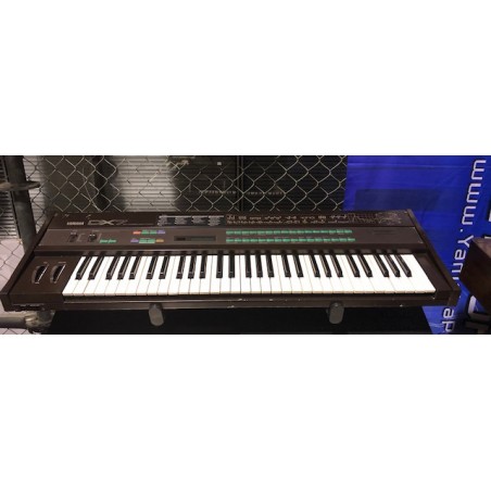 YAMAHA DX7 SINTETIZZATORE FM