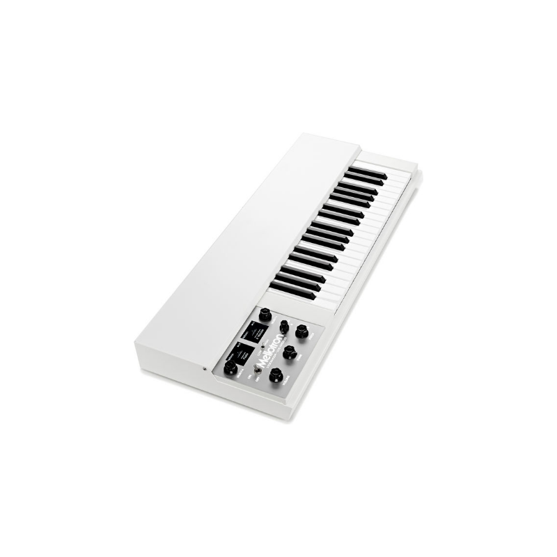 MELLOTRON M4000D MINI SYNTHESISER