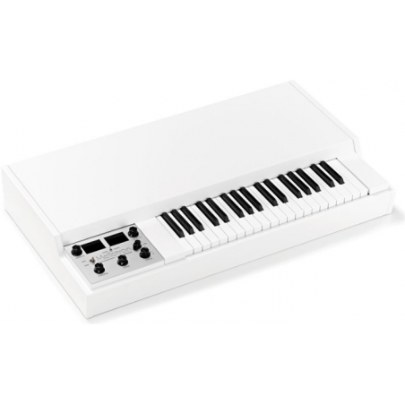 MELLOTRON M4000D SYTHESISER