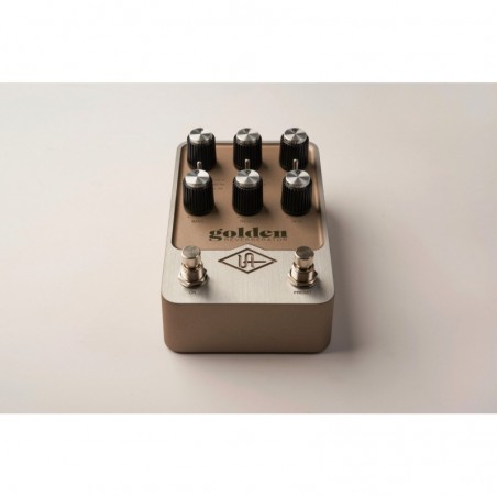 Pedale riverbero stereo con effetti Spring, Plate e Digital Vintage, true o buffered bypass, modalità Live/Presets, effetti aggi