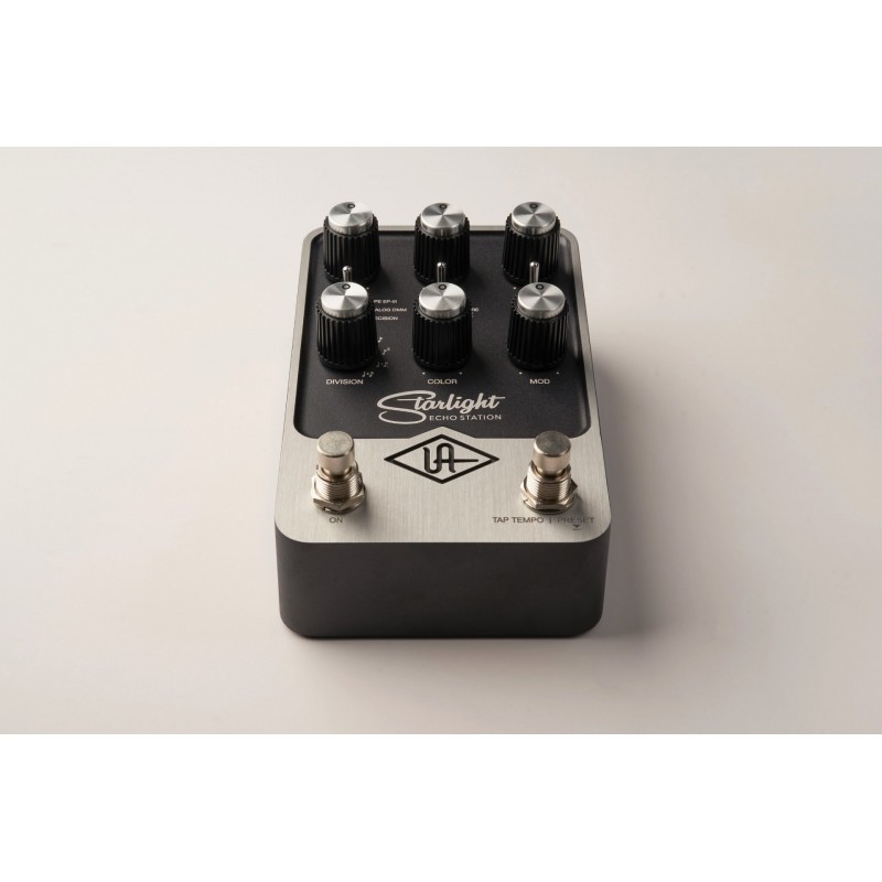 Pedale Stereo delay con effetti Tape, Analog e Digital, true o buffered bypass, modi Preset e Tap Tempo, effetti scaricabili e a